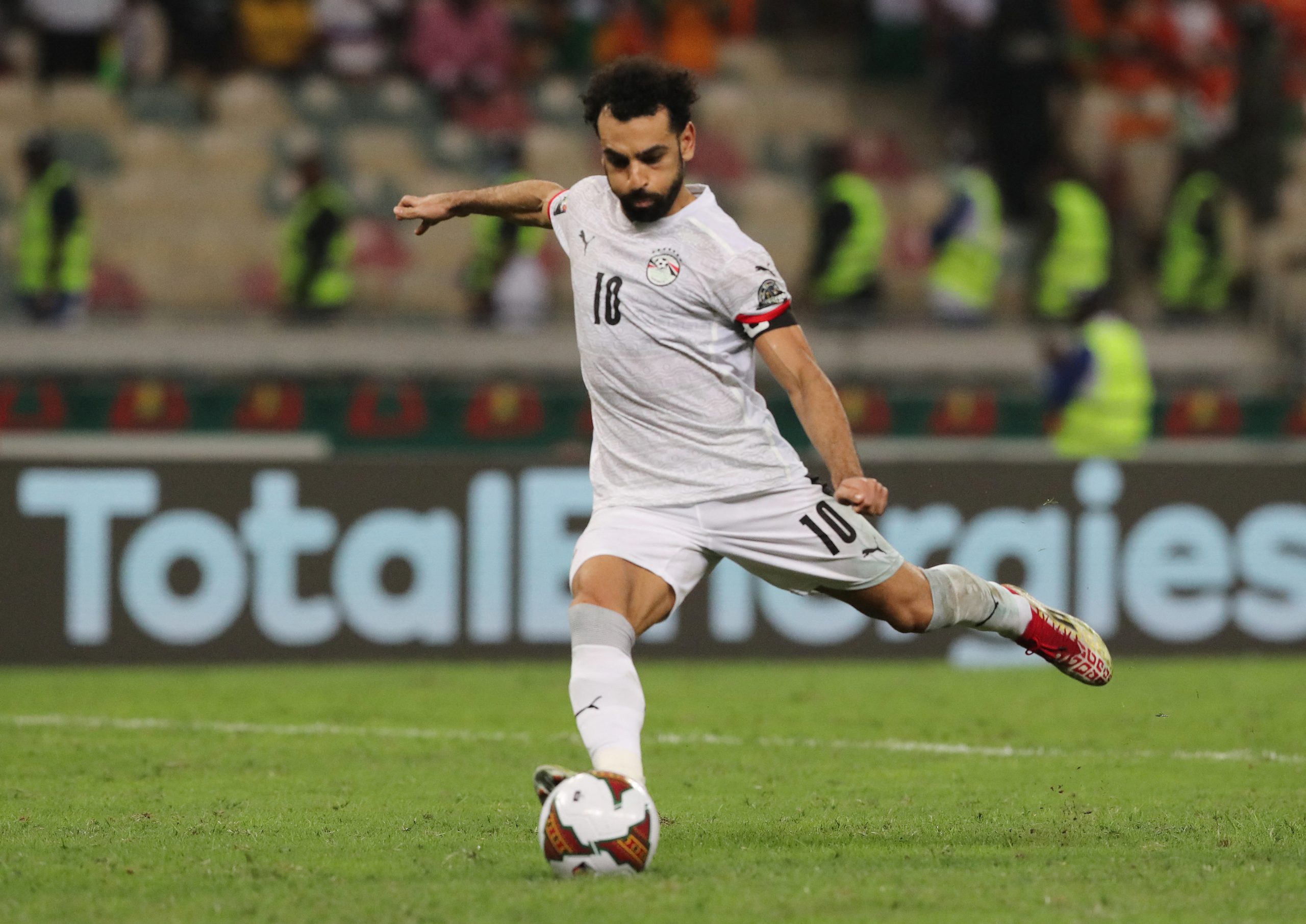 محمد صلاح سجل ركلة الترجيح الحاسمة (رويترز)
