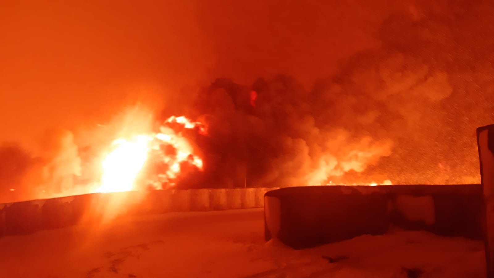 انفجار مجهول بخط أنابيب جنوبي تركيا.. أدى لإيقاف تدفق النفط مؤقتاً (صور)