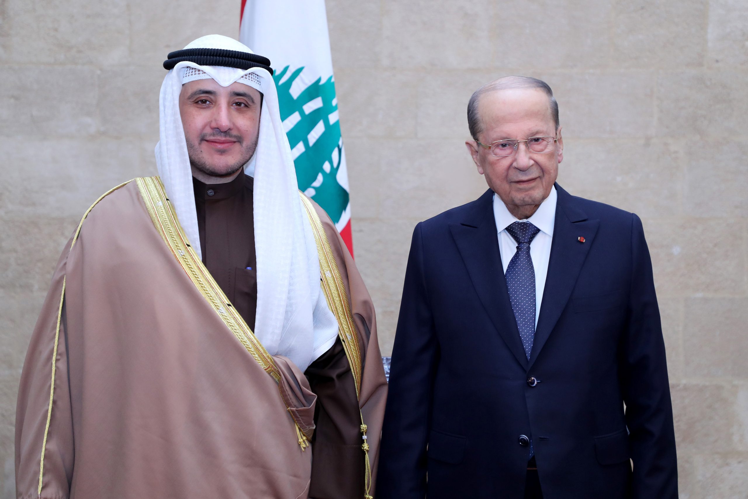 “لا تجعلوا بلادكم منصة للعدوان “.. وزير الخارجية الكويتي يسلم لبنان لائحة بمقترحات خليجية لتحسين العلاقات