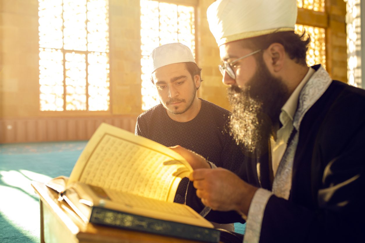 ابنك المراهق إذا أبدى شكوكاً دينية