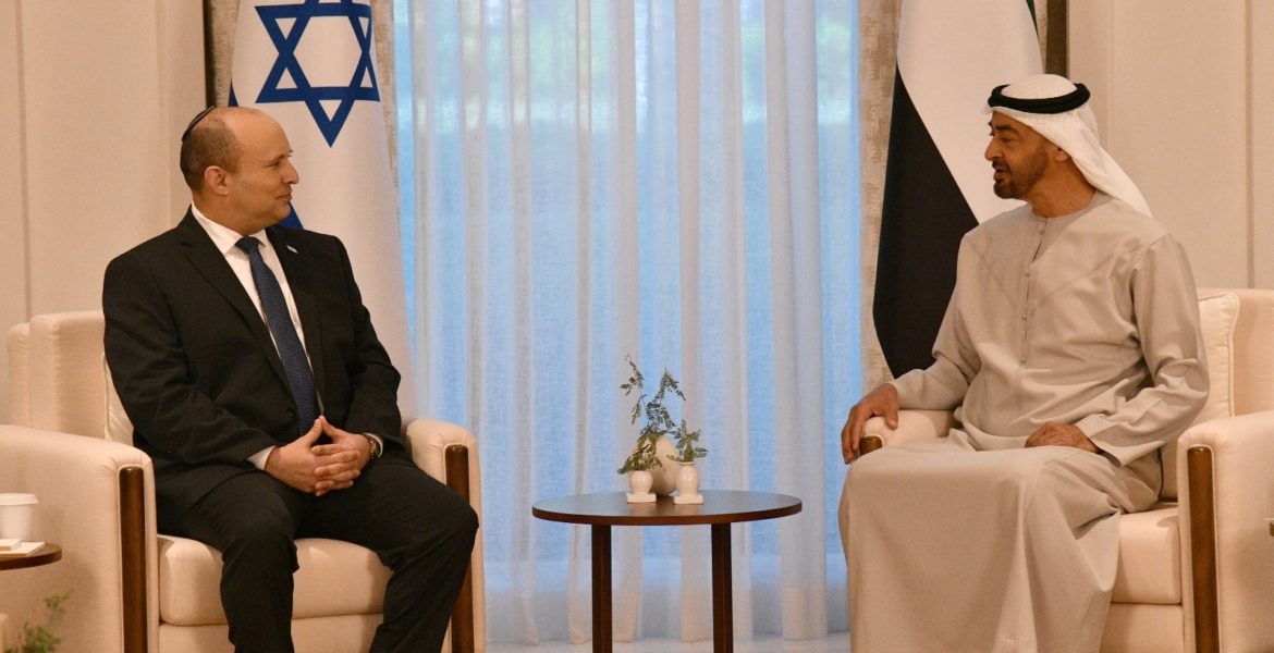 الإمارات تستعين بإسرائيل لتصنيف الحوثيين جماعة إرهابية.. ميدل إيست آي: تل أبيب تضغط على بايدن