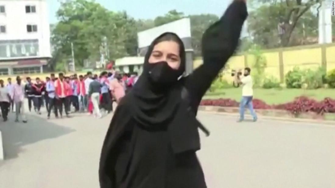 أزمة حظر الحجاب في الهند.. كيف أصبح عداء المسلمين وسيلة لتعزيز فوز الحزب الهندوسي الحاكم بالانتخابات؟