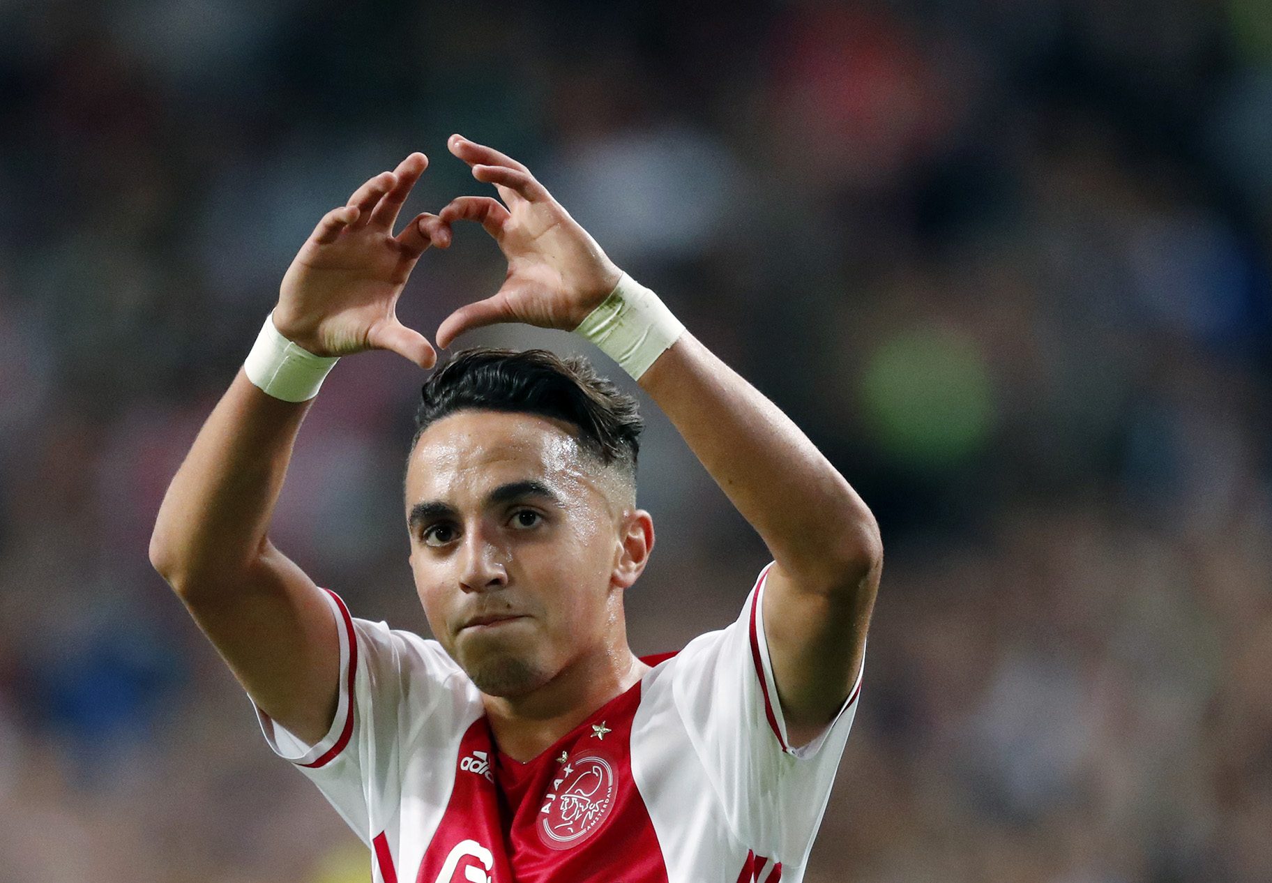 اللاعب عبدالحق نوري (رويترز)