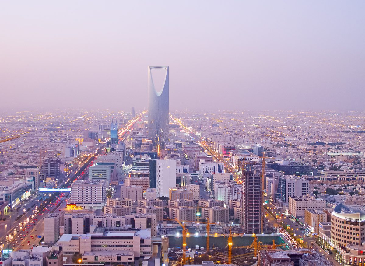 نظام العمل بالسعودية