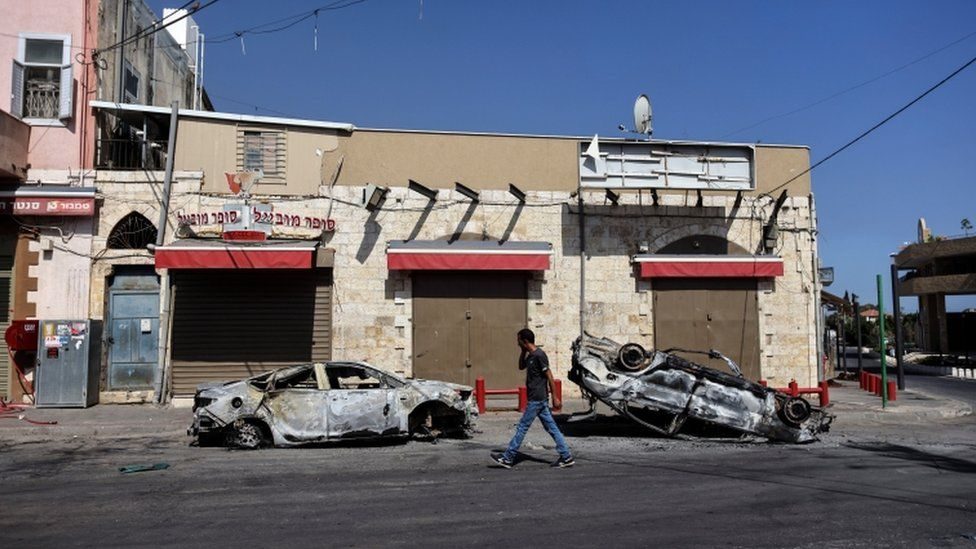 بعد تضامنهم مع القدس.. خطة إسرائيلية لاقتلاع عرب 48 من مدينة اللد بواسطة الميليشيات المسلحة
