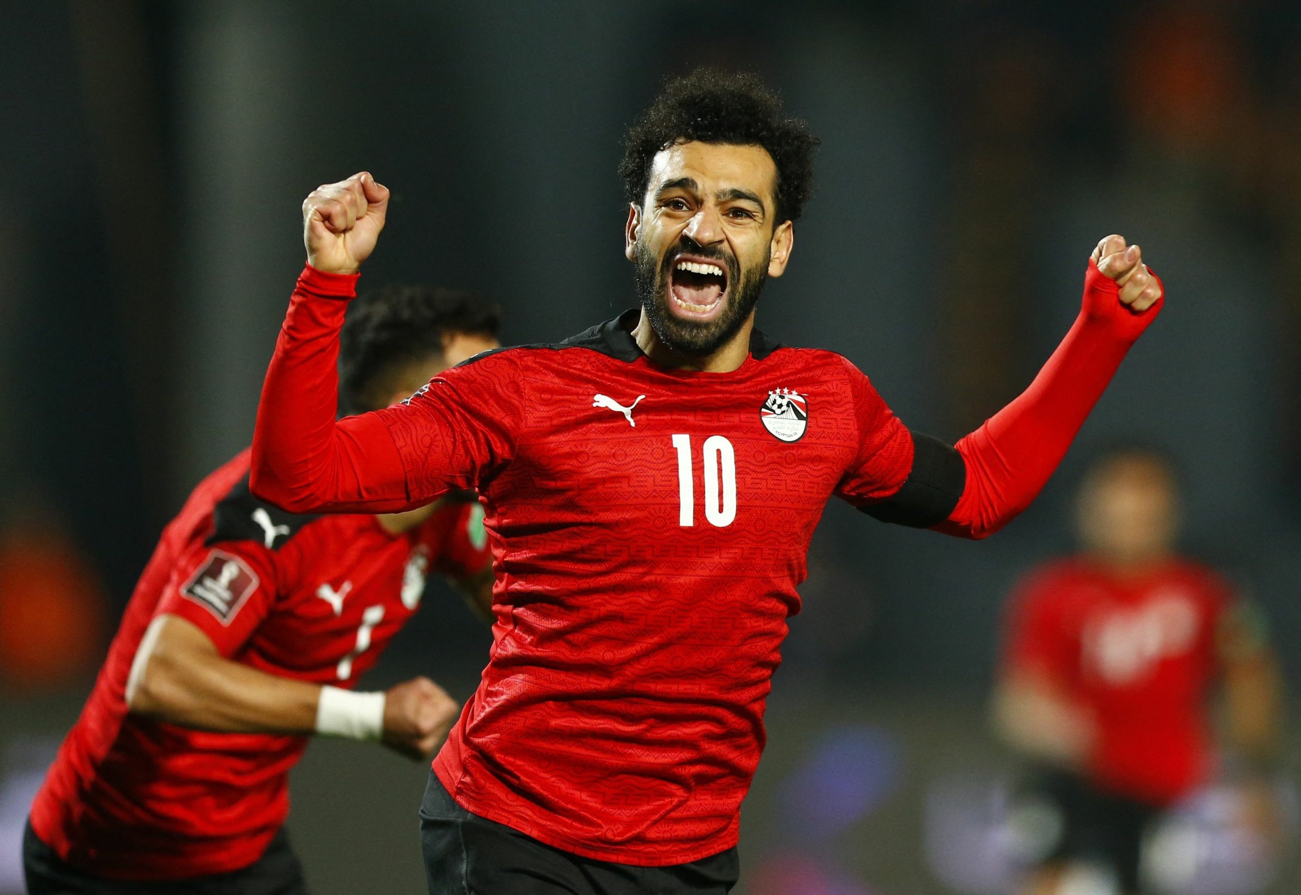 منتخب مصر فاز على السنغال في مباراة الذهاب من الدور النهائي لتصفيات كأس العالم قطر 2022 (رويترز)