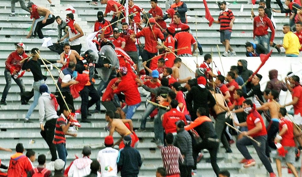 الشغب في الملاعب الرياضية