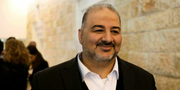 هل تؤدي انتهاكات إسرائيل بحق الأقصى إلى حرب جديدة في غزة؟ الإجابة لدى منصور عباس ومحمود السيسي