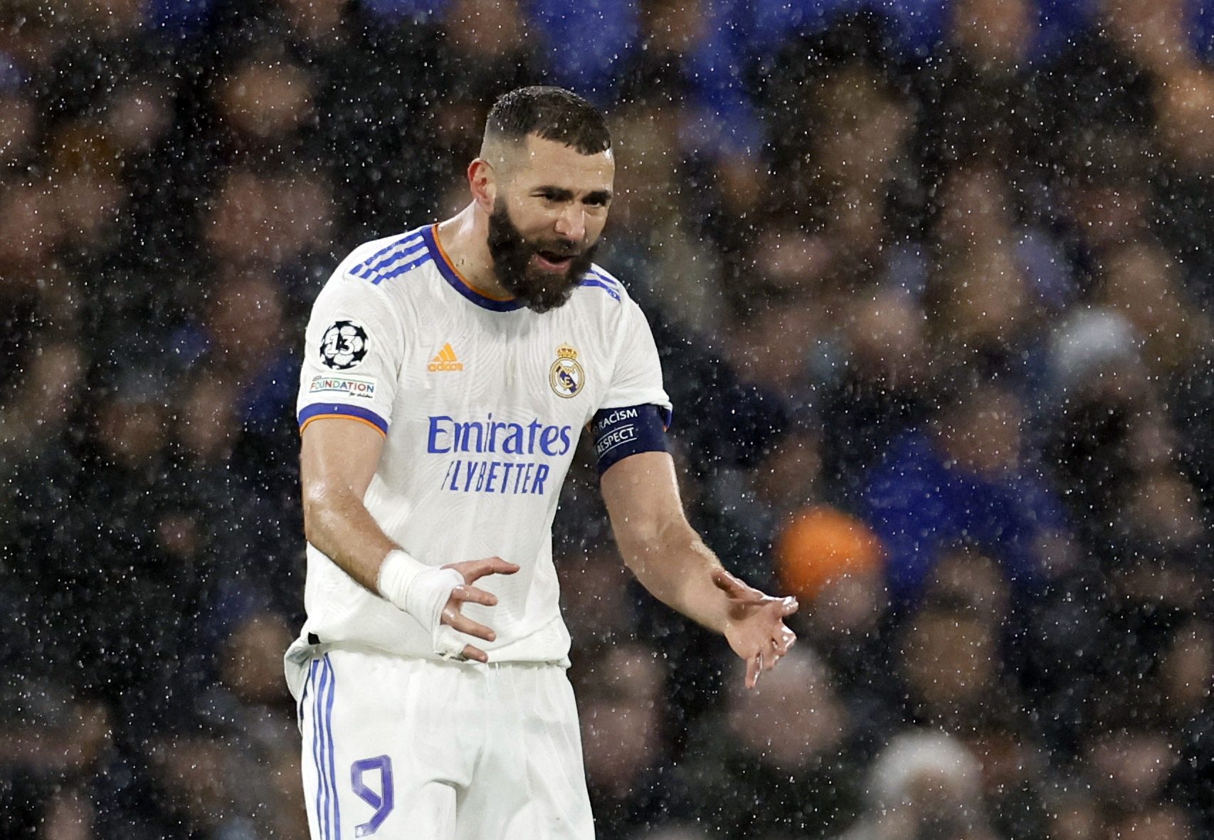 هاتريك كريم بنزيمة قاد ريال مدريد لاكتساح تشيلسي (رويترز)