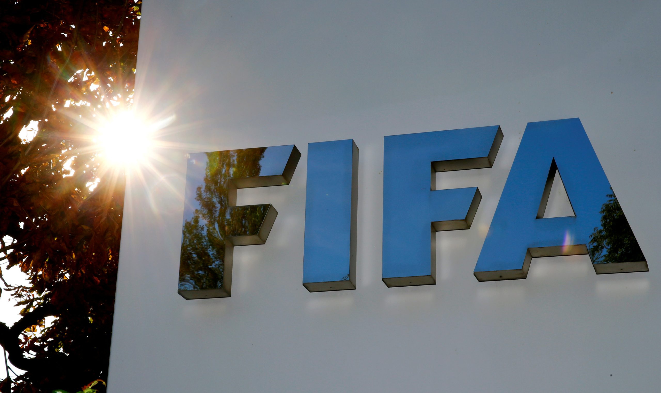 "فيفا" حسم الجدل بشأن زمن مباريات كأس العالم 2022 (رويترز)