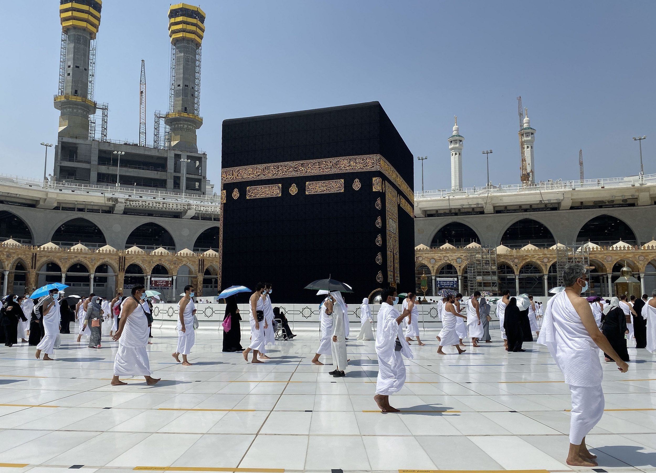 السعودية التصوير في الحرم المكي
