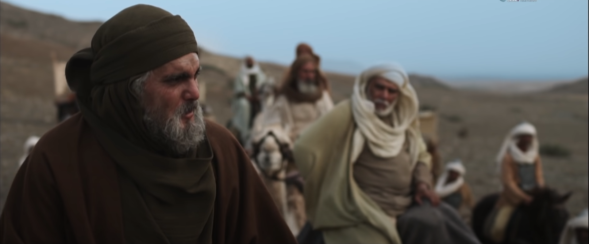 مسلسلات تاريخية مشهد من مسلسل "عمر" التاريخي/ يوتيوب