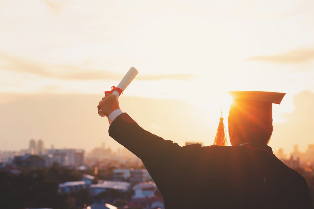 ماذا بعد التخرج؟/ shutterstock