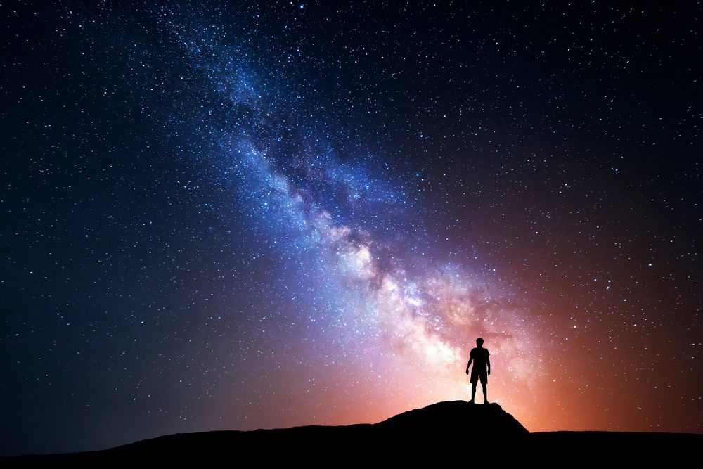 الإجابة تفوق قدرتك على التخيل.. كم عدد النجوم في الكون، وكيف استطاع العلماء حسابها؟