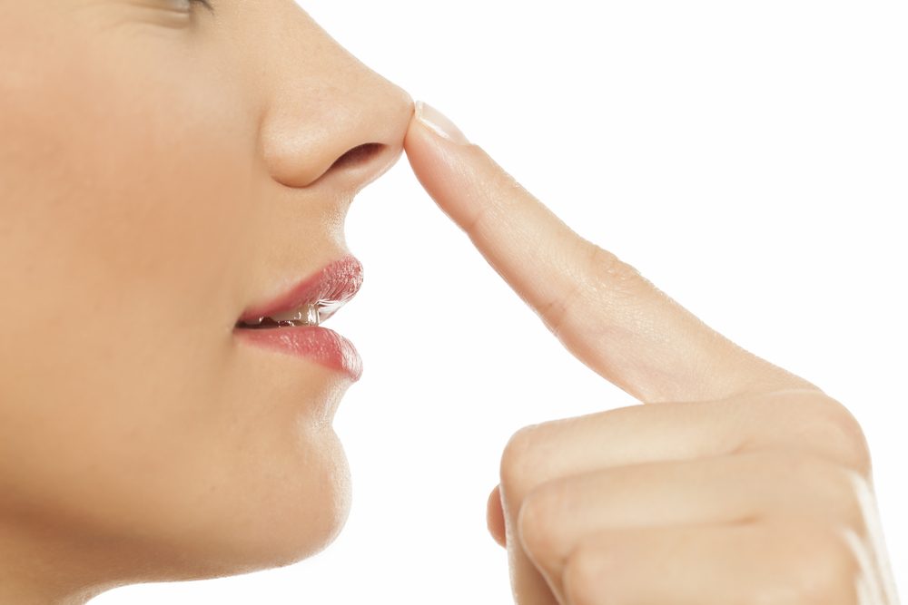 تعطي النتائج ذاتها.. 4 طرق غير جراحية لتجميل الأنف