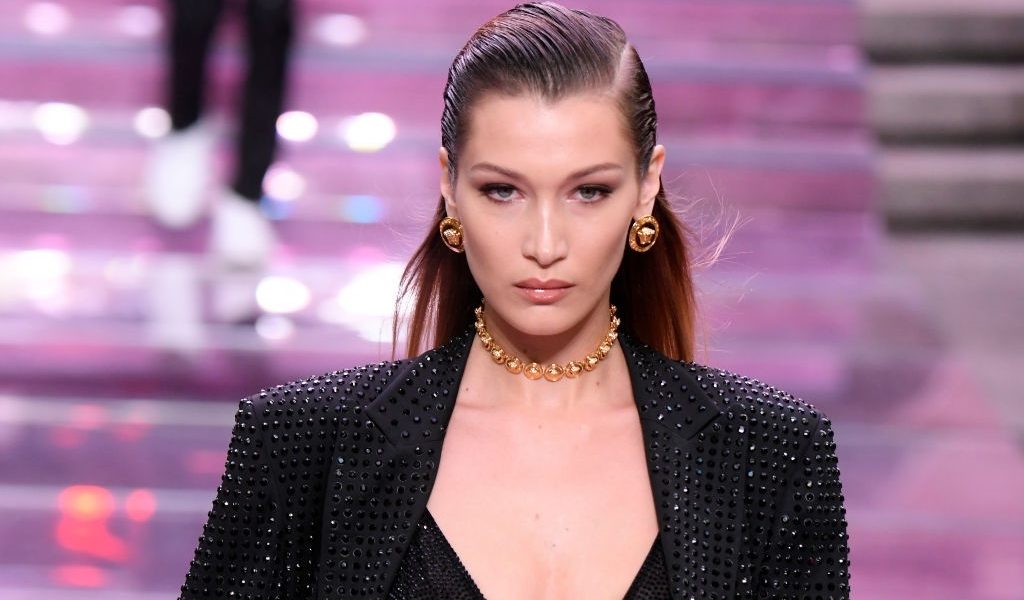 بيلا حديد تدعو الرئيس الأمريكي جو بايدن لوقف دعم الجيش الإسرائيلي بـ8 مليارات سنوياً