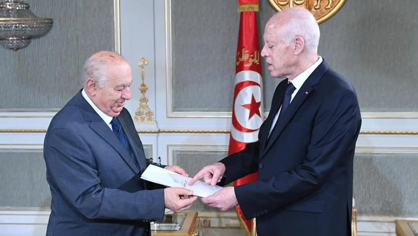 معركة الدستور التونسي الجديد.. ما الذي استحدثه قيس سعيد على تشريعات وقوانين البلاد؟