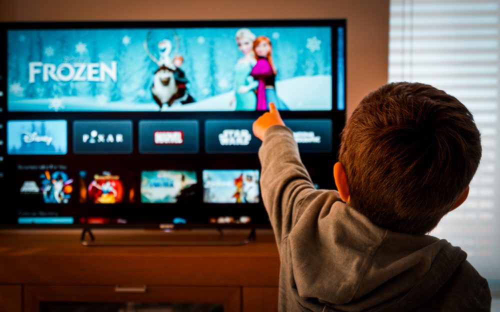 لماذا من الضروري منع طفلك من مشاهدة أفلام ديزني