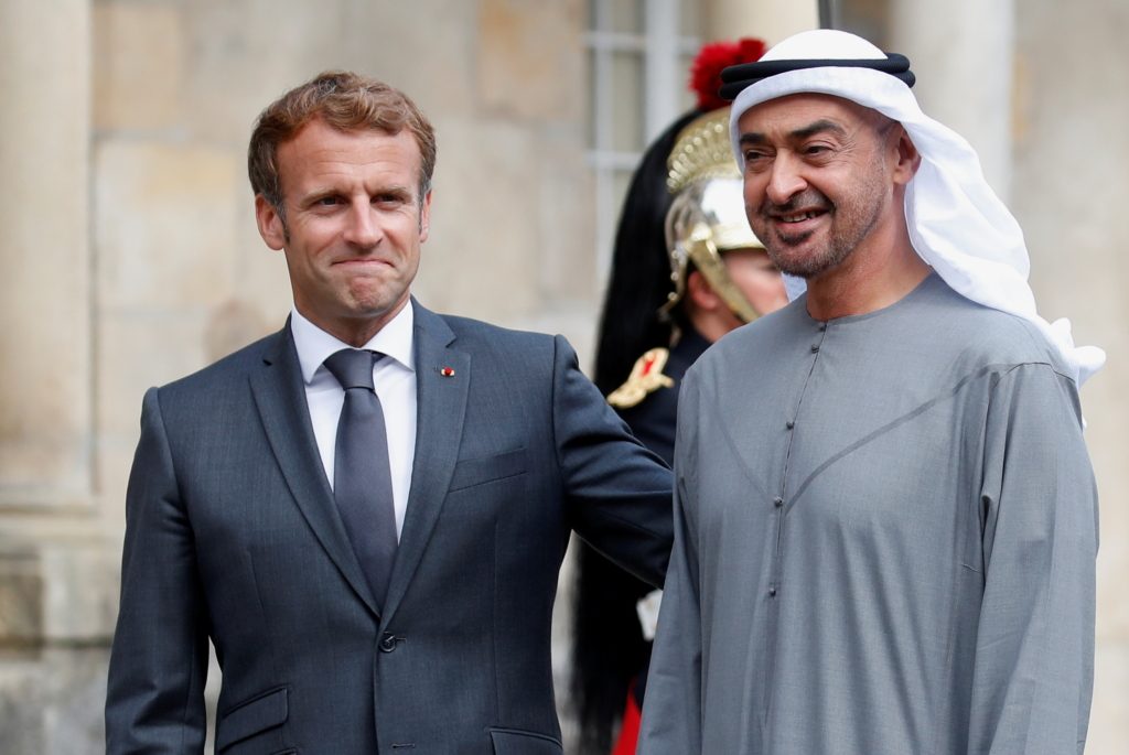 أول رحلة خارجية له كرئيس للإمارات.. محمد بن زايد سيزور فرنسا، وتعويض النفط الروسي أبرز الملفات