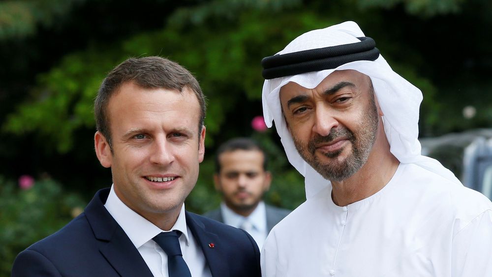 لماذا زار محمد بن زايد فرنسا أولاً بعد أن أصبح رئيساً؟ اتفاقيات تعاون بعضها “مكافأة” لصديقه ماكرون