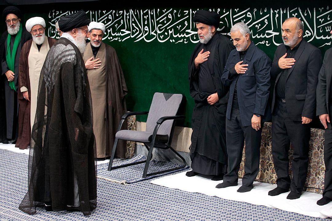 هاجم الأسد والتقى بن سلمان ونعى سليماني.. تاريخ الصدر المركب وهل هو خصم لإيران أم حليفها السري؟