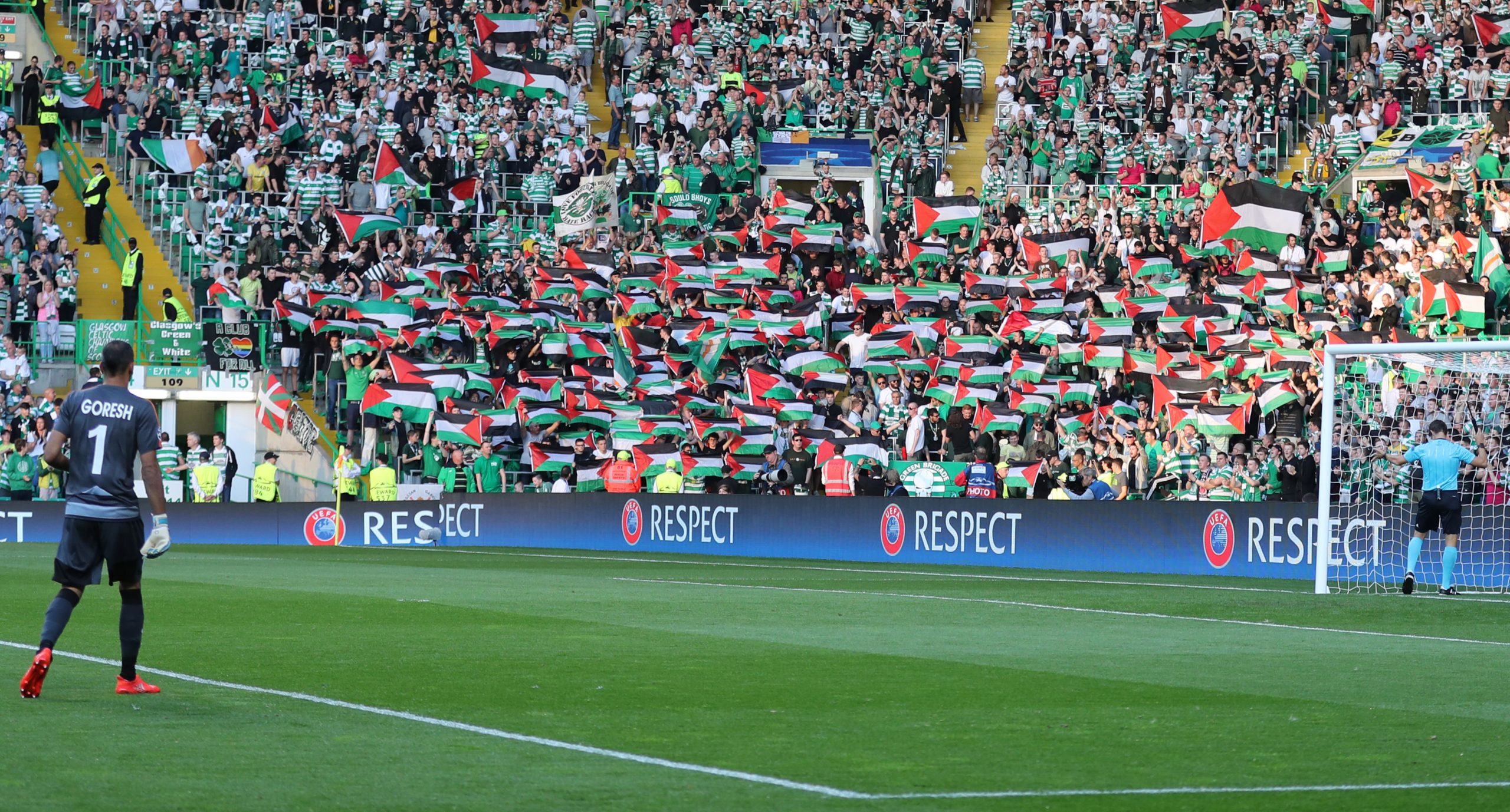 جماهير سلتيك ترفع علم فلسطين - gettyimages