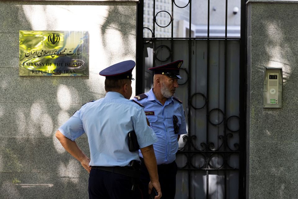 خلاف إيران وألبانيا أكبر من هجوم سيبراني محتمل.. إليك سر قلق طهران من هذه الدولة الأوروبية الصغيرة
