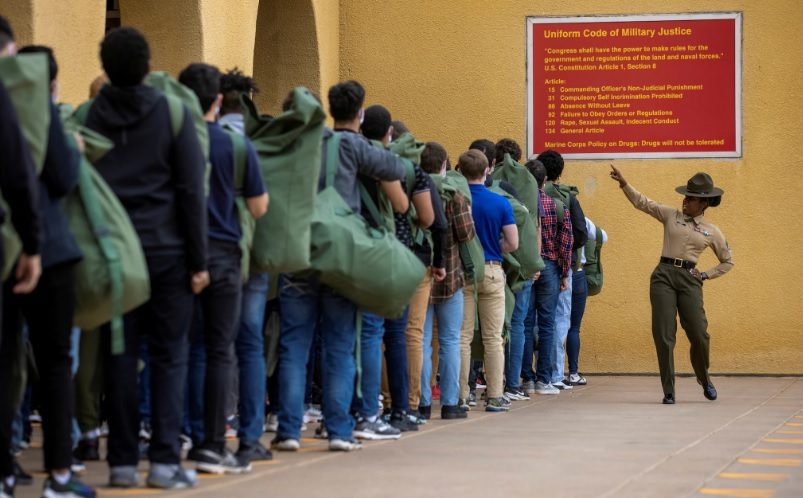 “صفعة” للجيش الأمريكي.. تقرير يكشف تعرّض النساء بصفوفه لأعلى مستوى على الإطلاق من الاعتداءات الجنسية
