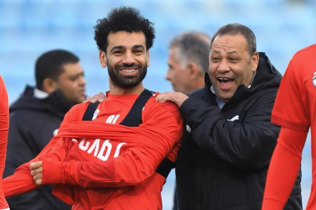 ضياء السيد مع محمد صلاح - وسائل التواصل الاجتماعي