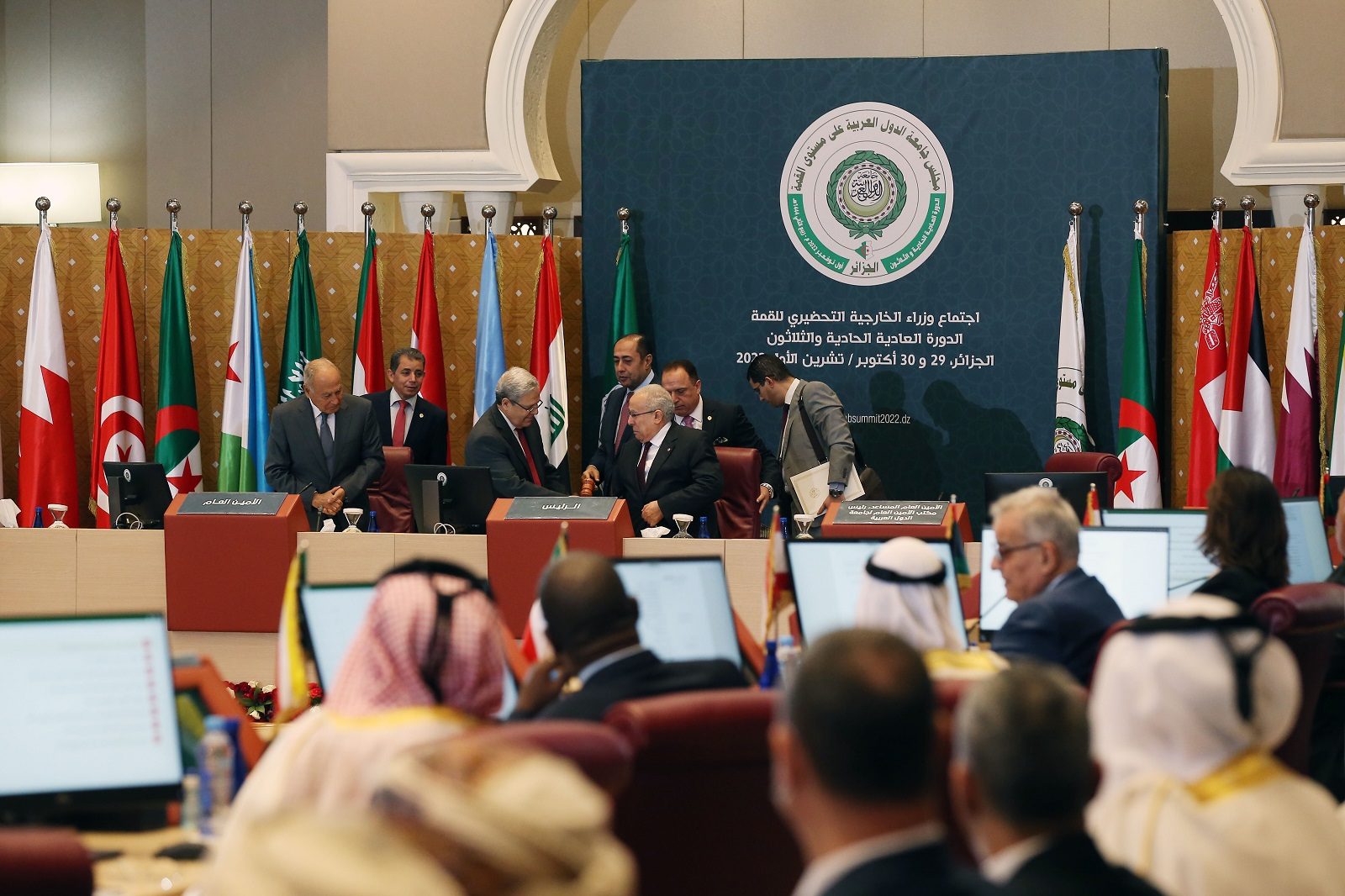 خريطة خاطئة تغضب المغرب قبل القمة العربية.. قناة جزائرية تعتذر والجامعة العربية تصدر “تحذيراً”