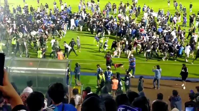 بعضها في ملاعب كرة القدم وأغلبها في أماكن عبادة.. إليك أسوأ حوادث التدافع في العالم
