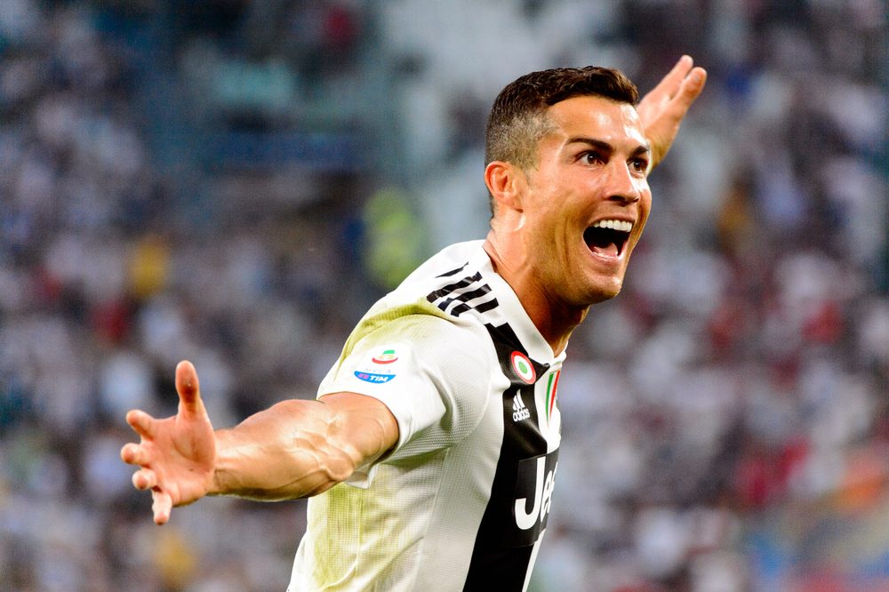 كيف تصبح لاعب كرة قدم محترف؟