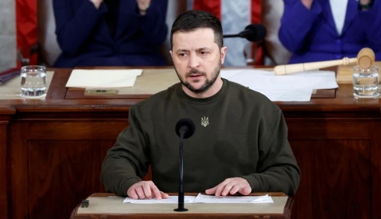 زيلينسكي يختتم زيارته لواشنطن بكلمة تاريخية أمام الكونغرس.. هذا ما عاد به الرئيس الأوكراني من أمريكا