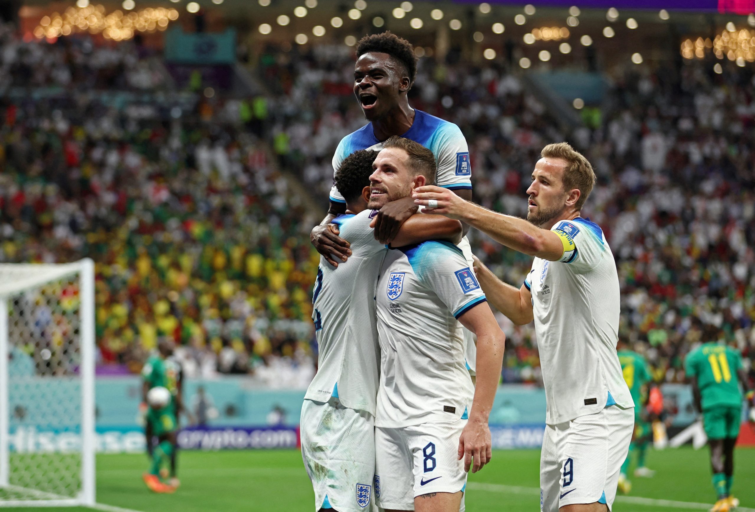 فوز المنتخب الإنجليزي رحيم سترلينغ
