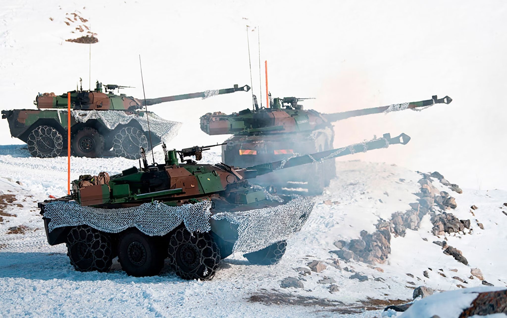 مركبات برمائية بأنظمة قتال متقدمة.. ما هي دبابات AMX-10 RC التي سترسلها فرنسا لأوكرانيا؟