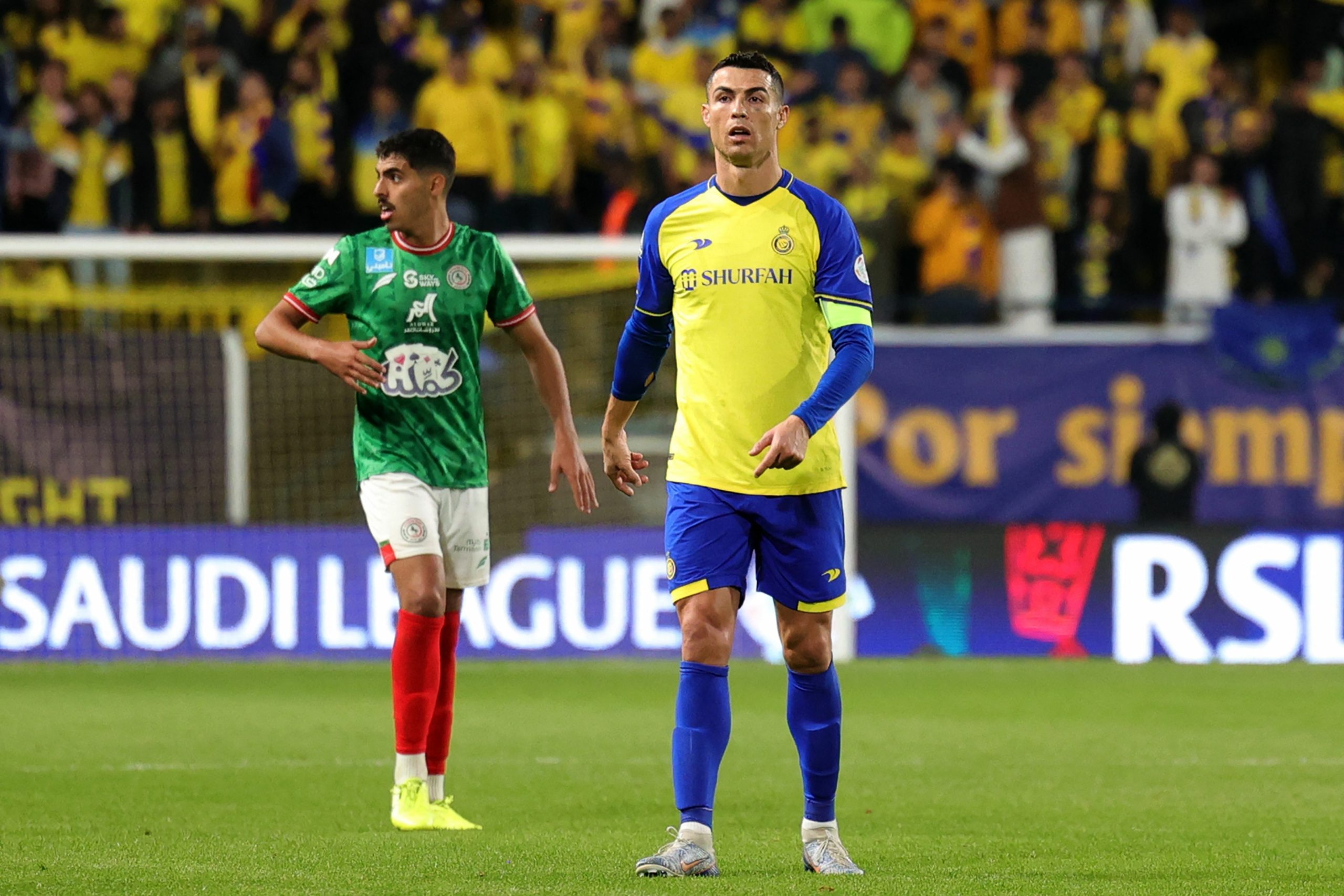النصر بقيادة رونالدو يخسر أمام الوحدة ويودّع كأس ملك السعودية (رويترز)