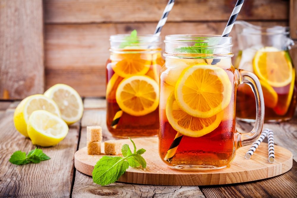 يعزز صحة الأمعاء ويحمي القلب لكن بشروط.. فوائد شاي الكومبوتشا وأضراره الصحية المحتملة