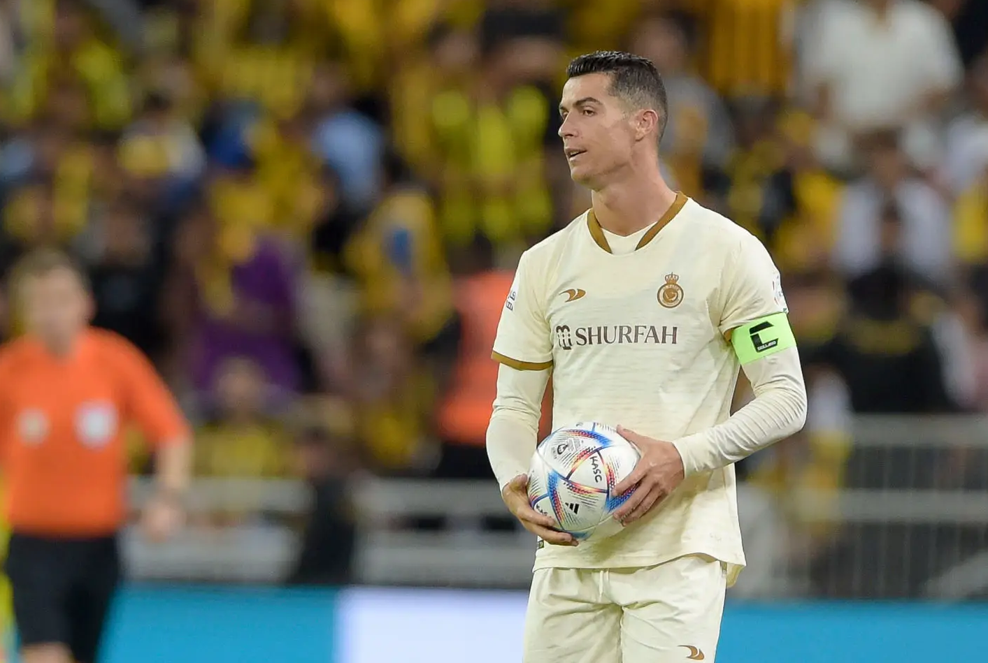 جماهير الاتحاد تحرج رونالدو بالهتاف لميسي - gettyimages
