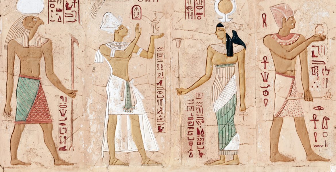 المثول أمام 42 قاضياً قبل الوصول إلى الجنة الموعودة.. ماذا تعرف عن “محكمة الموتى” عند المصريين القدماء؟