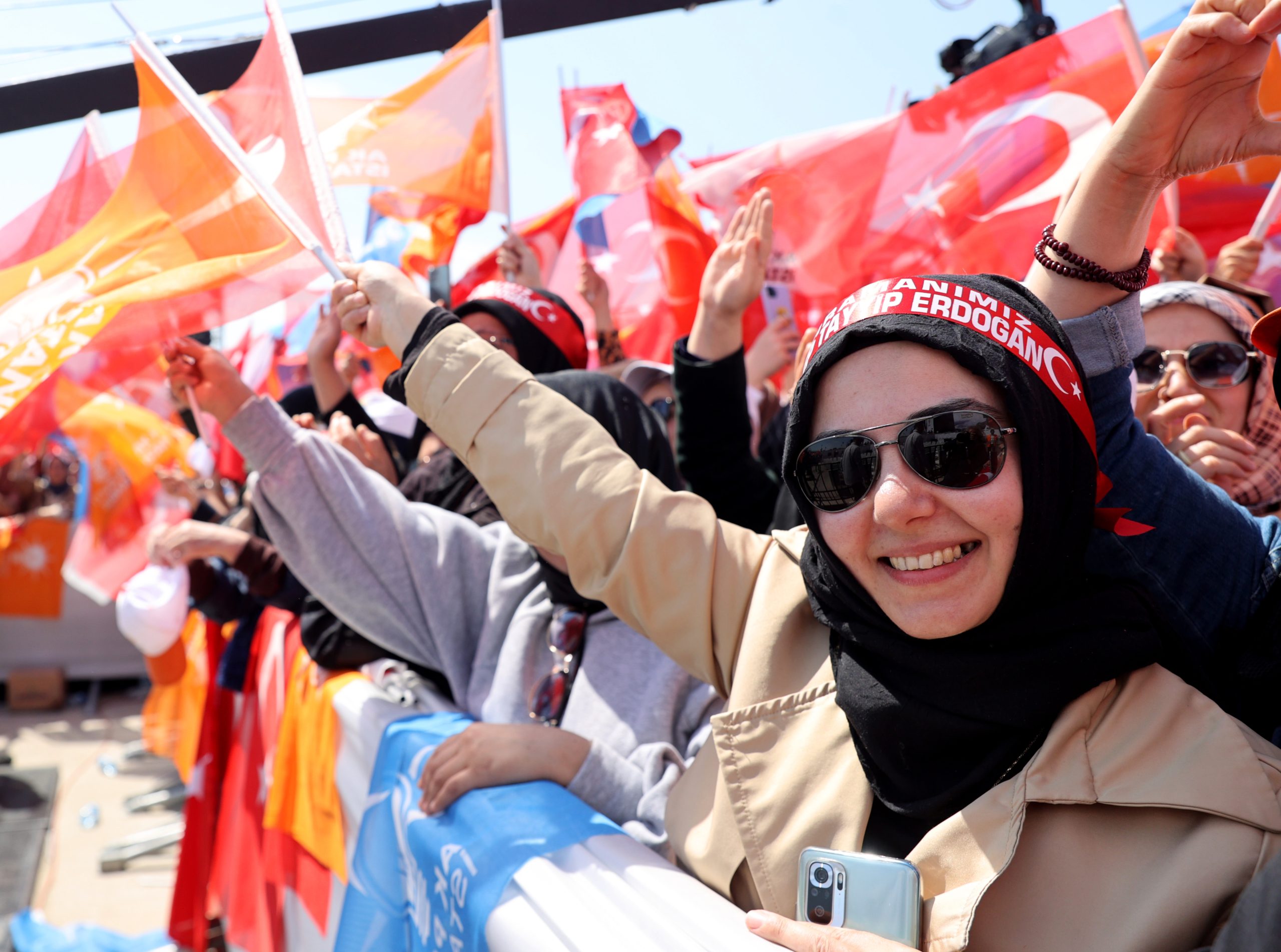 بدأت بالعرب ثم تحولت للمحافظين وحان دور الأكراد.. لماذا لن تقف عنصرية المعارضة التركية عند اللاجئين؟