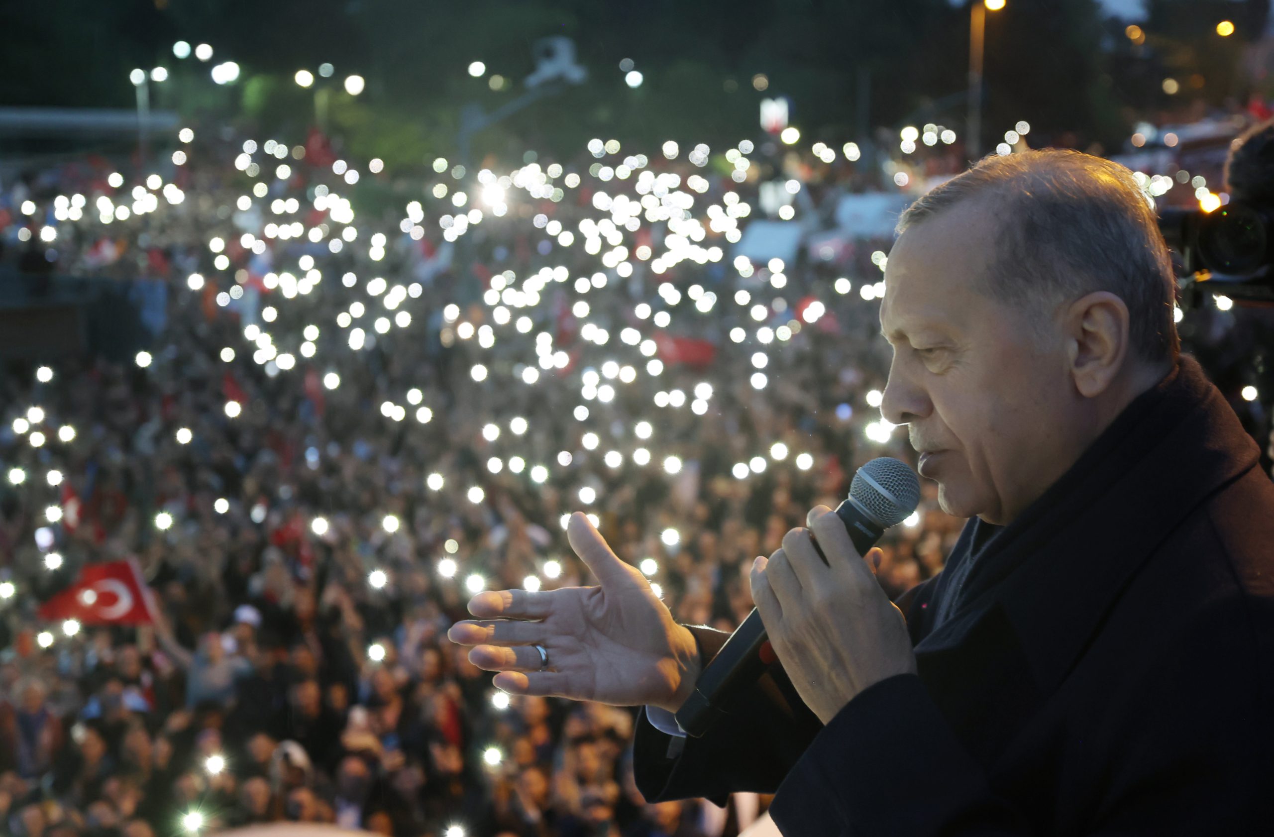 في خطاب النصر.. أردوغان يشكر الشعب التركي ويتعهد بإعادة بناء مدن الزلزال ومكافحة التضخم
