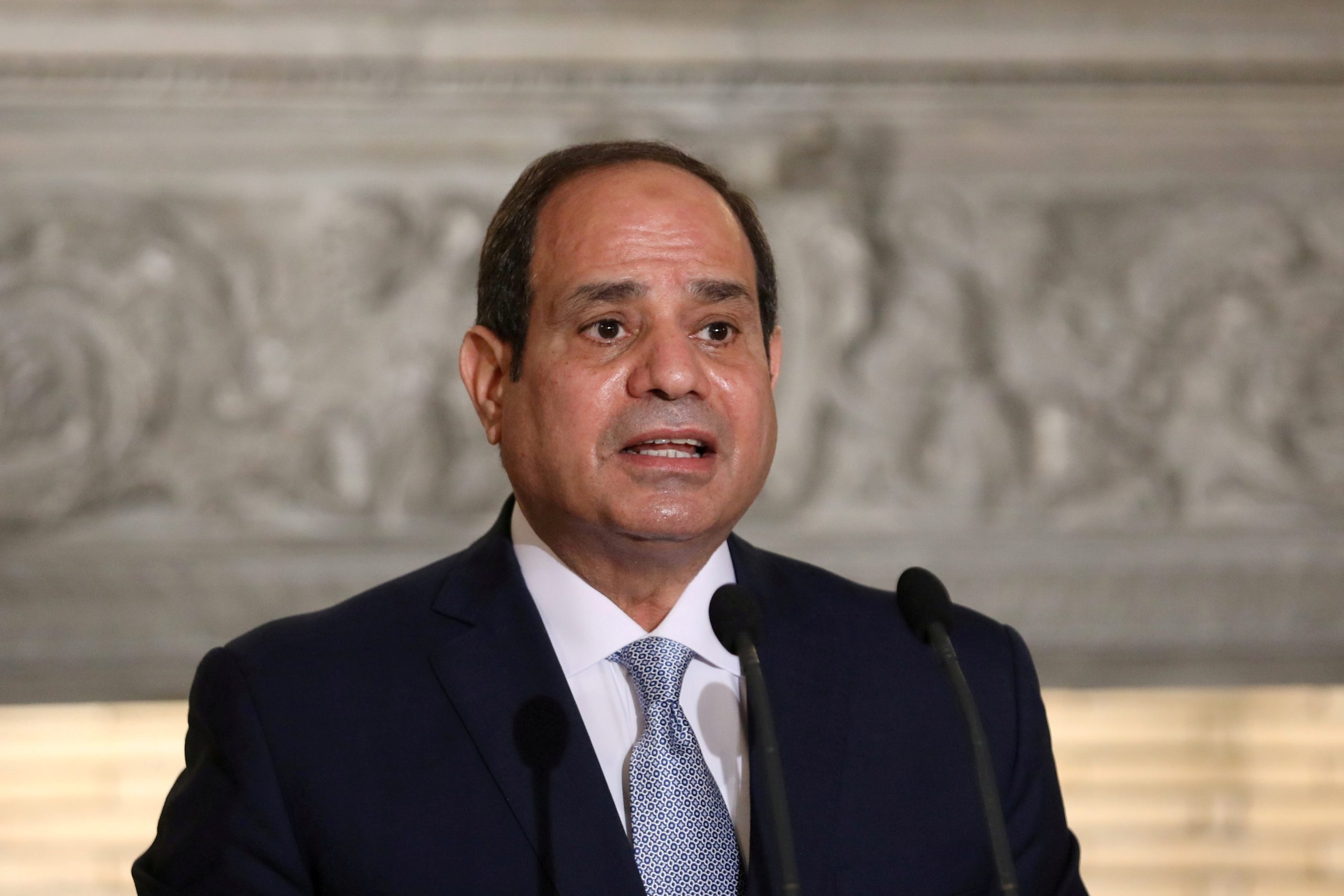 مصر عبد الفتاح السيسي مسجد السيدة نفيسة