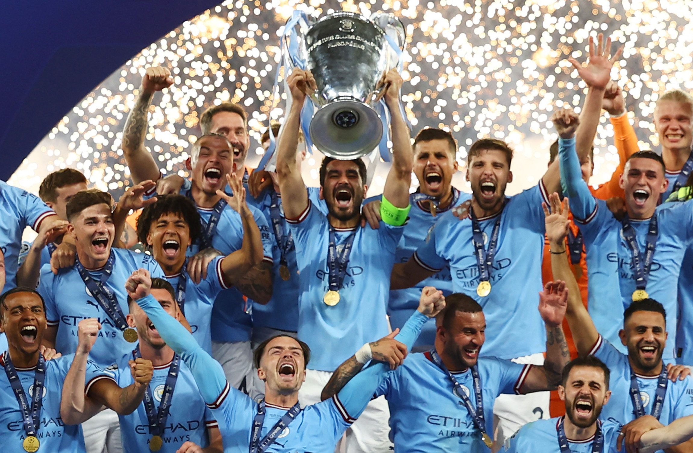 مانشستر سيتي يتوّج بدوري أبطال أوروبا لأول مرة في تاريخه (رويترز)