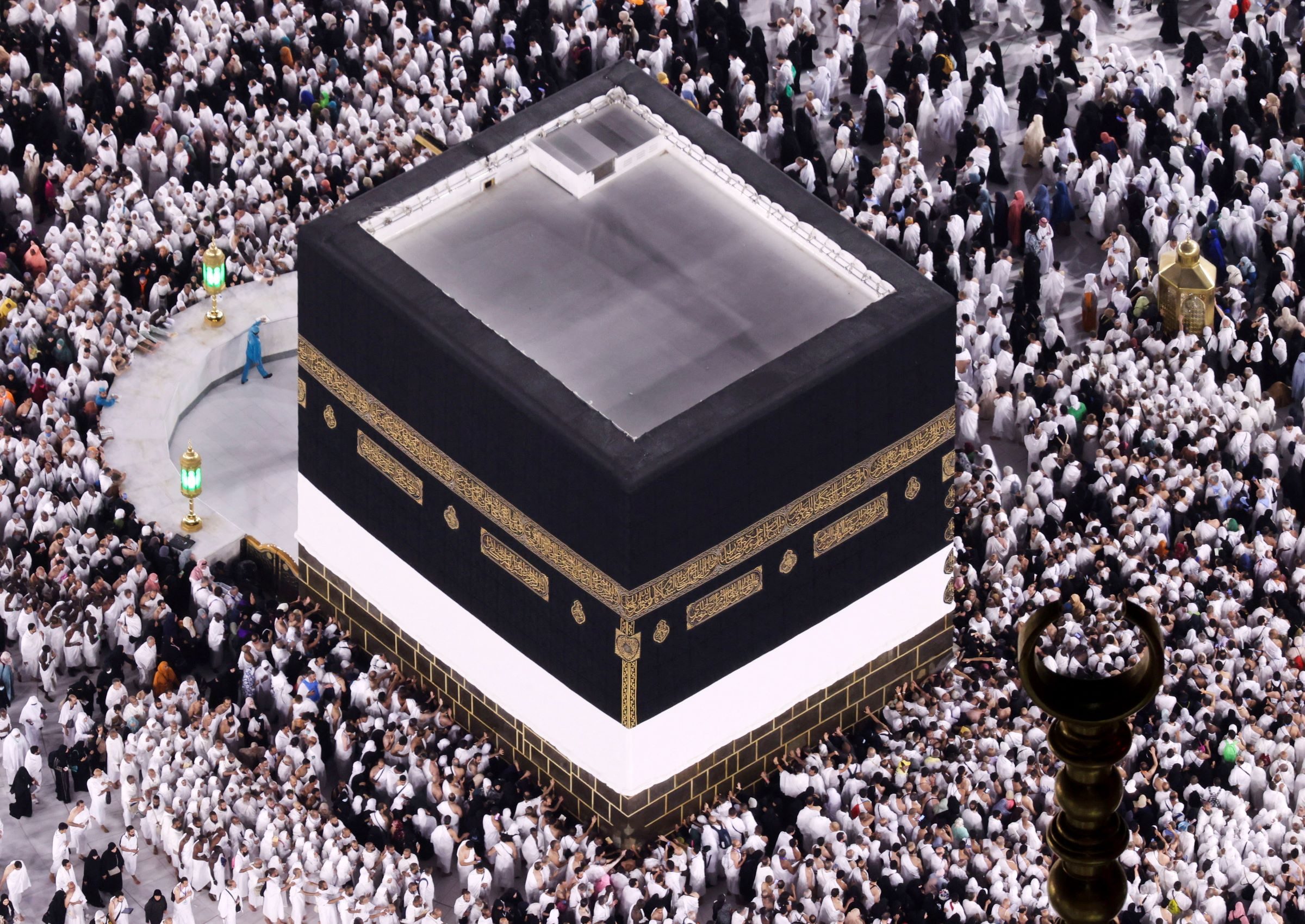 حجاج بيت الله الحرام