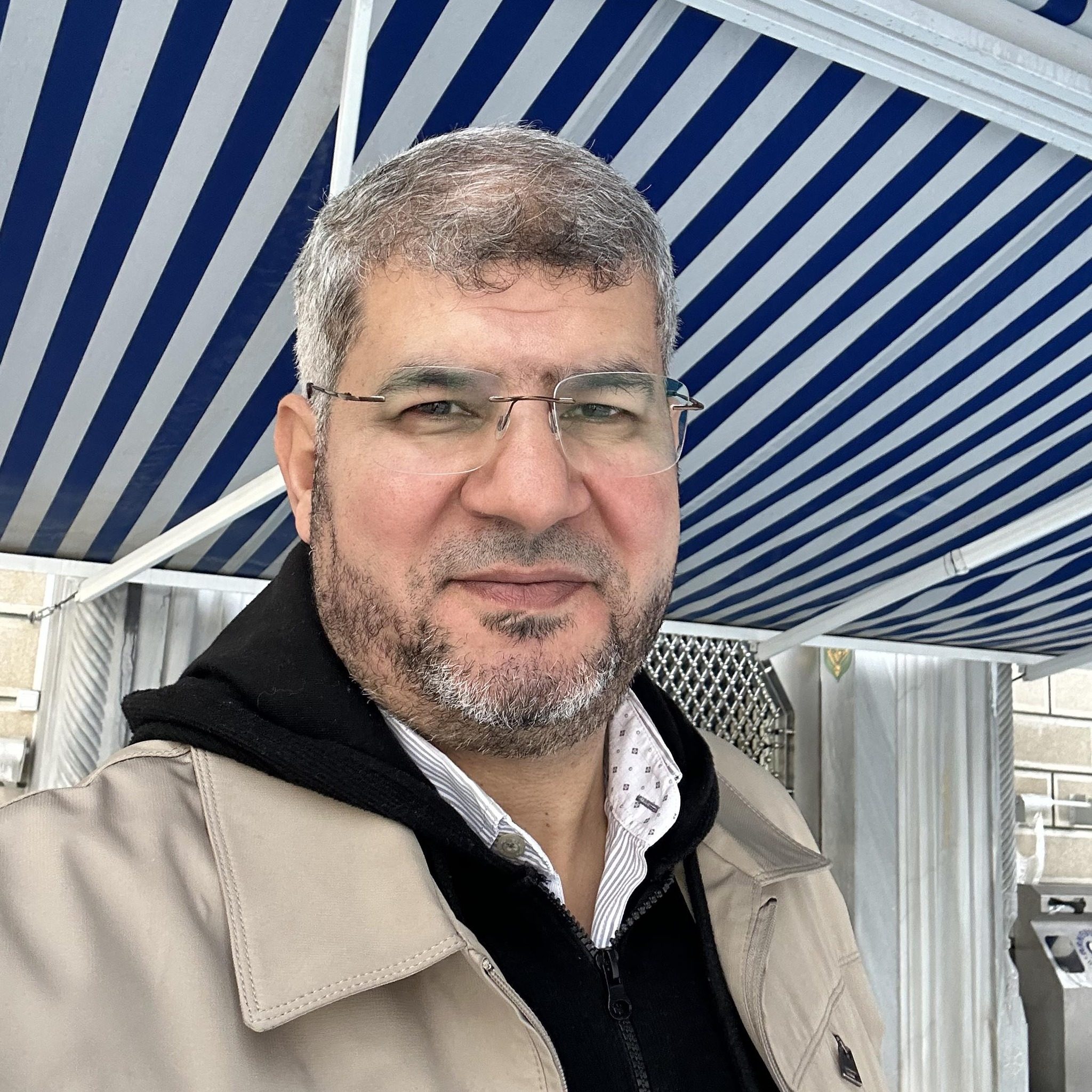 نشطاء يطالبون الحكومة الكويتية بالإفراج عن مصري حاصل على الجنسية التركية.. ناشدوها عدم ترحيله لمصر