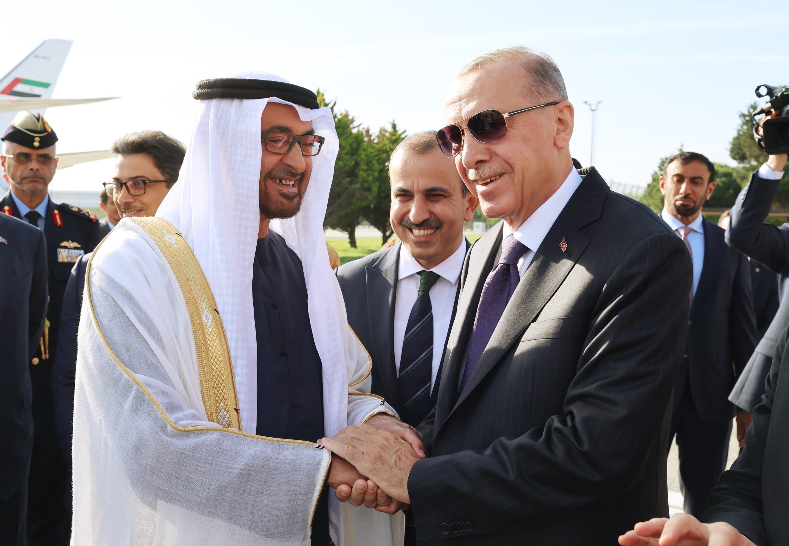 أردوغان يستقبل رئيس الإمارات في إسطنبول.. محمد بن زايد استقلّ مركبة TOGG التركية الصنع (صور)
