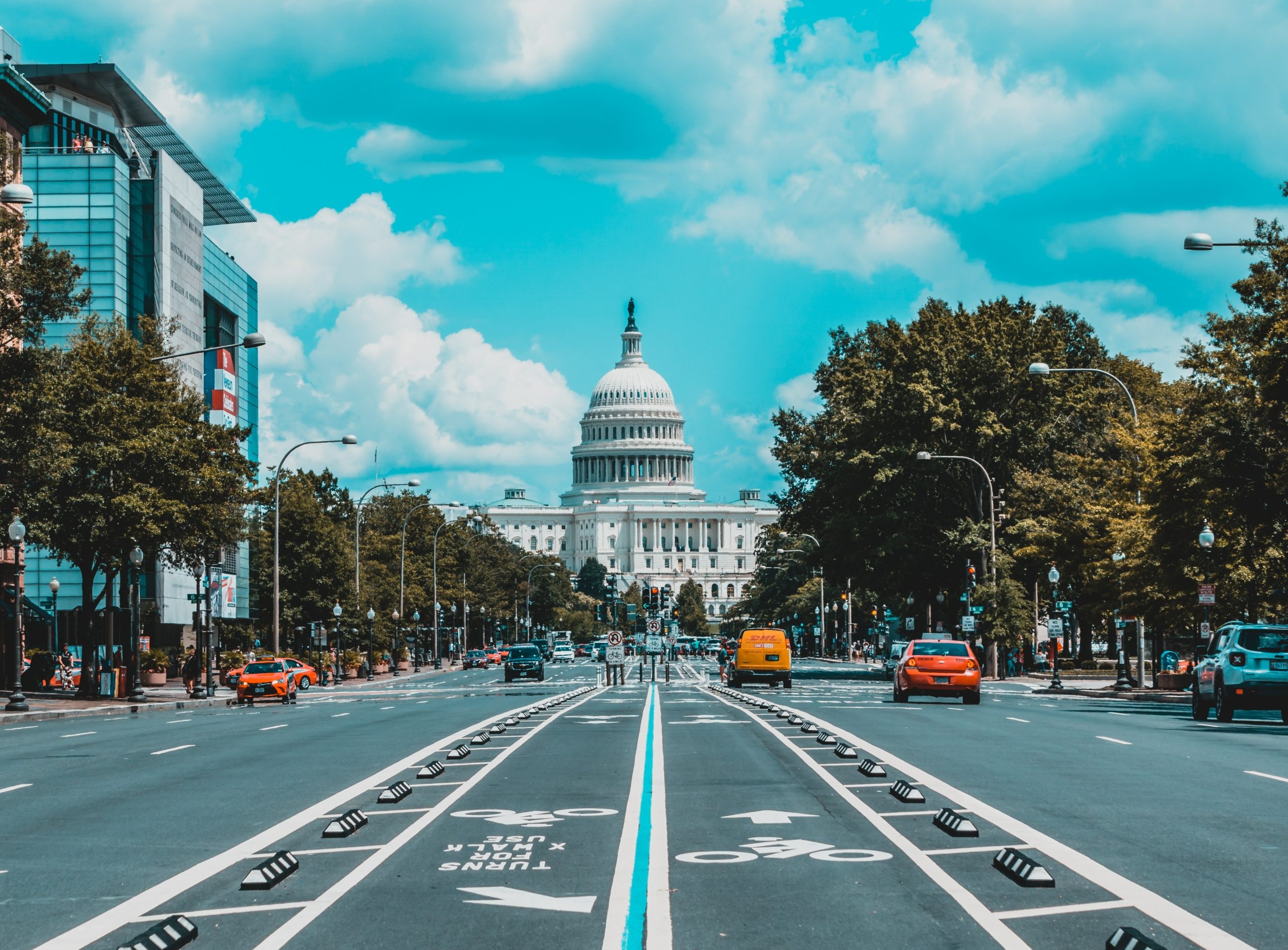 دوي “انفجار” كبير “يخيف” سكان واشنطن العاصمة.. والسلطات الأمريكية تبادر لتوضيح السبب