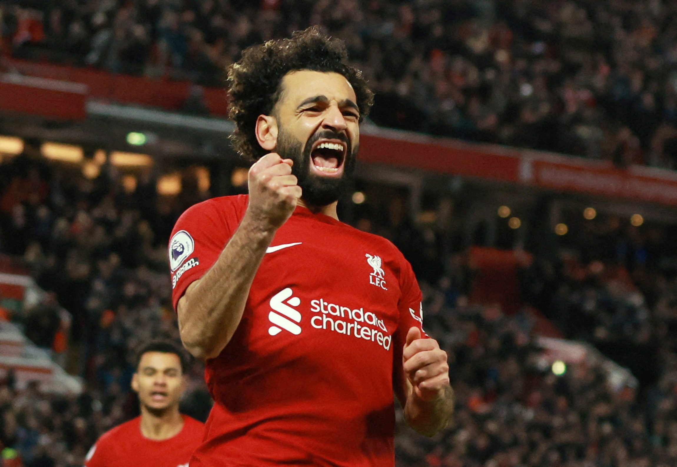 محمد صلاح يتصدر قائمة أغلى 10 لاعبين عرب (رويترز)
