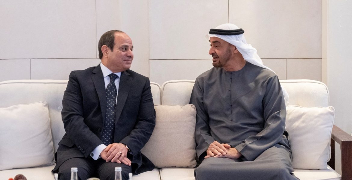 رويترز: مصر تجري محادثات للاقتراض من بنك إماراتي.. تسعى لتمويل صفقة قمح من كازاخستان