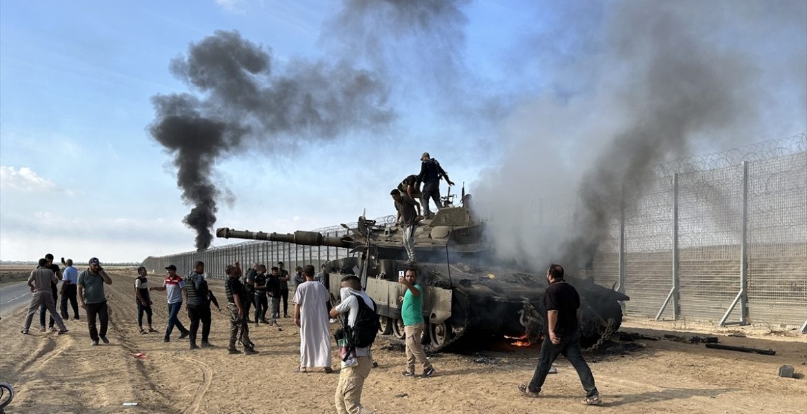 الاحتلال يكشف كواليس جديدة عن عملية "طوفان الأقصى": ألفان من نخبة المقاومة دخلوا غلاف غزة